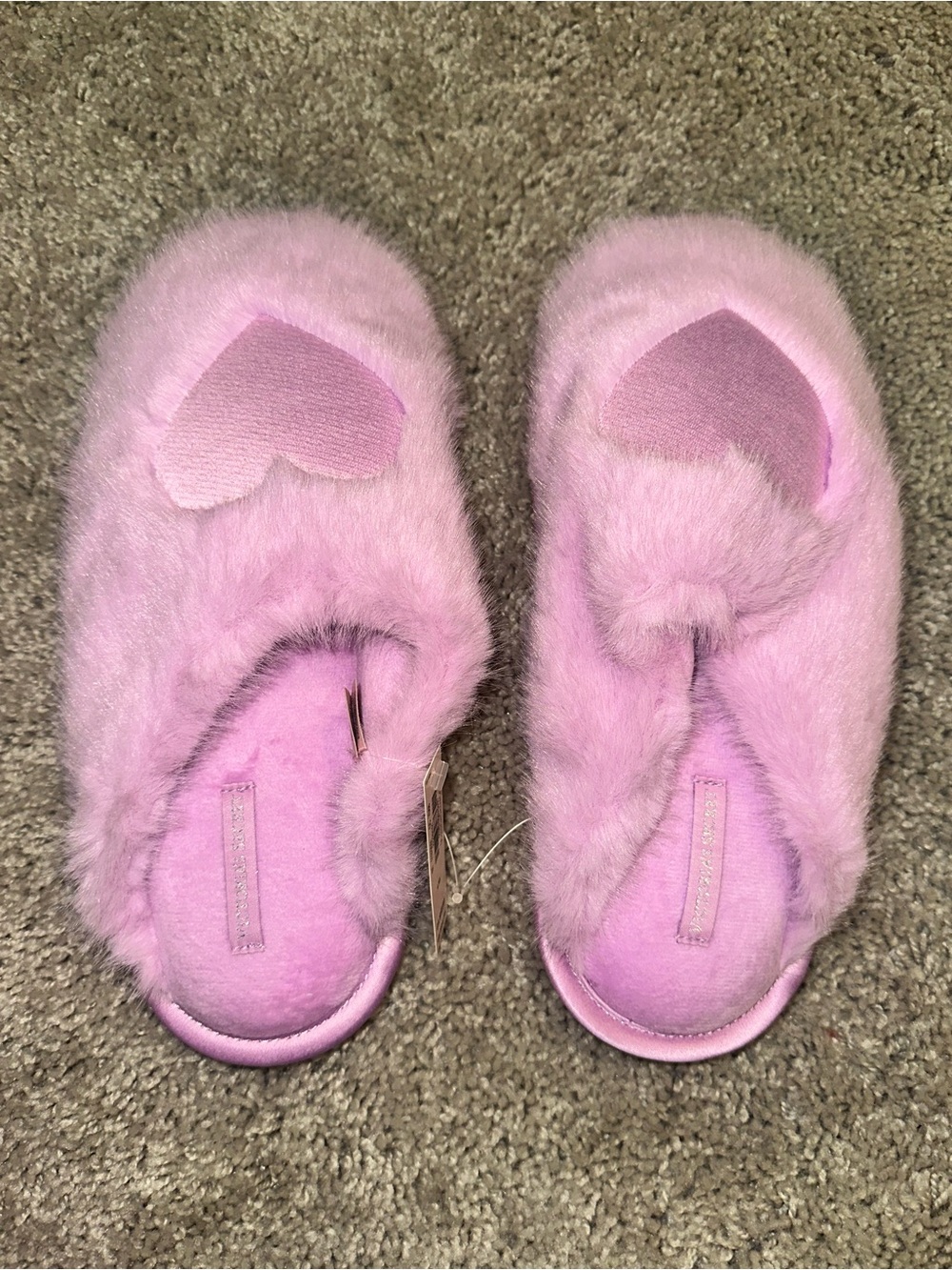 Plush Pink Heart Fuzzy Slippers size large 💗